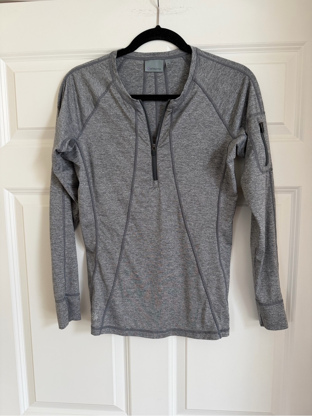 Athleta Women’s Heather Gray Pacífica Ilume UPF Fitted Top Medium